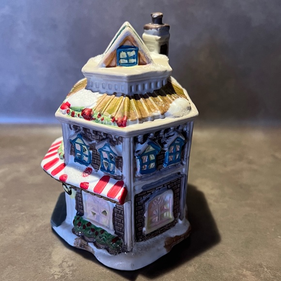 Cobblestone Villages 2004 Restaurant by Windham Heights - Picture 3 of 10